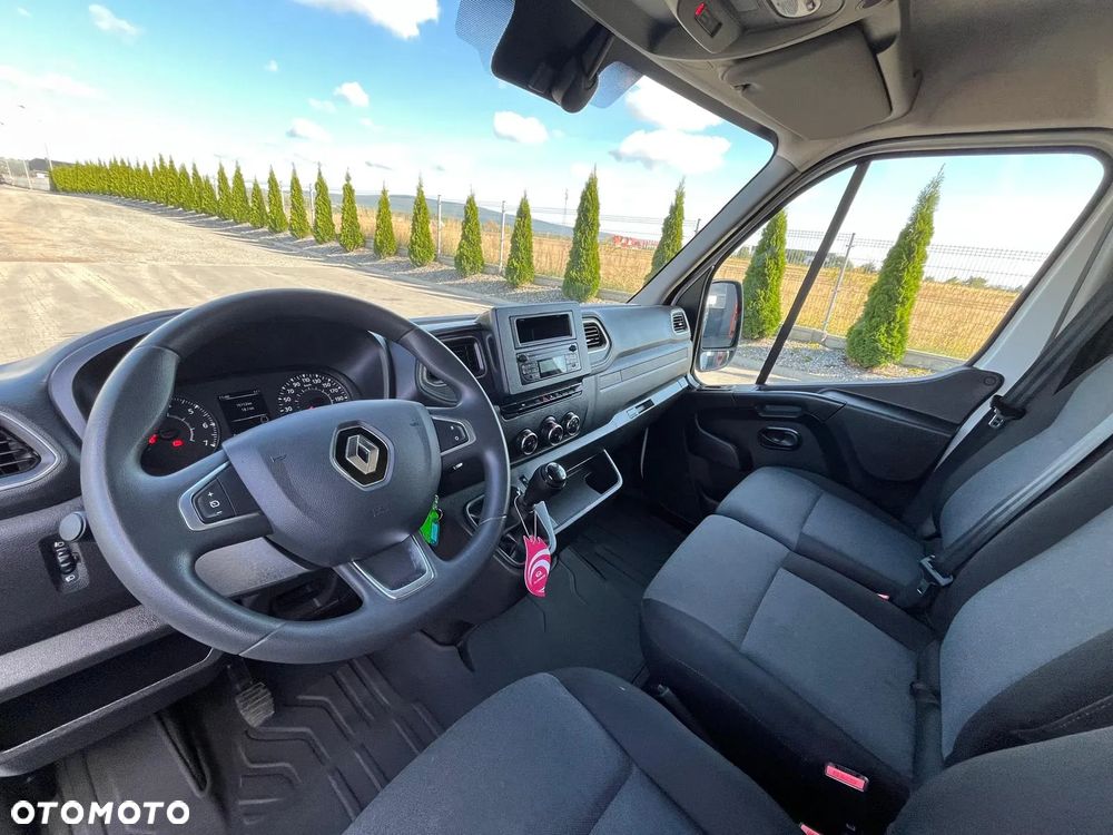 Renault Master 2.3 / DOSTAWCZY / 2023 / 15 TYS PRZEB. - 19