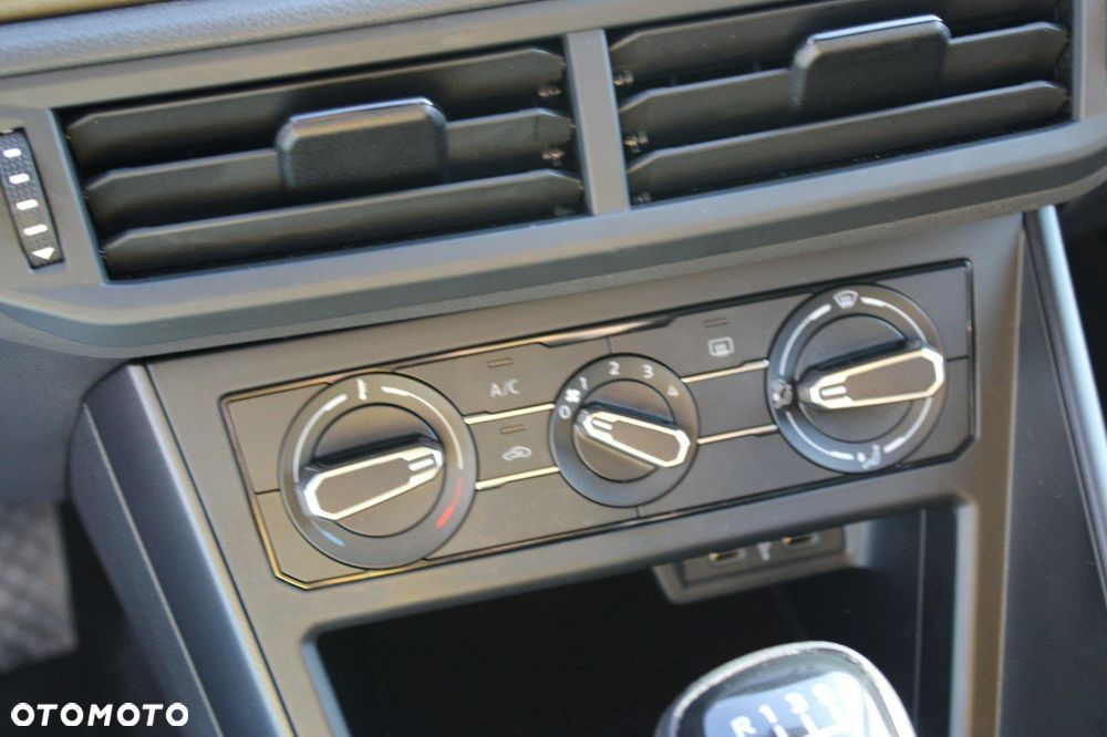 Volkswagen Polo - 20