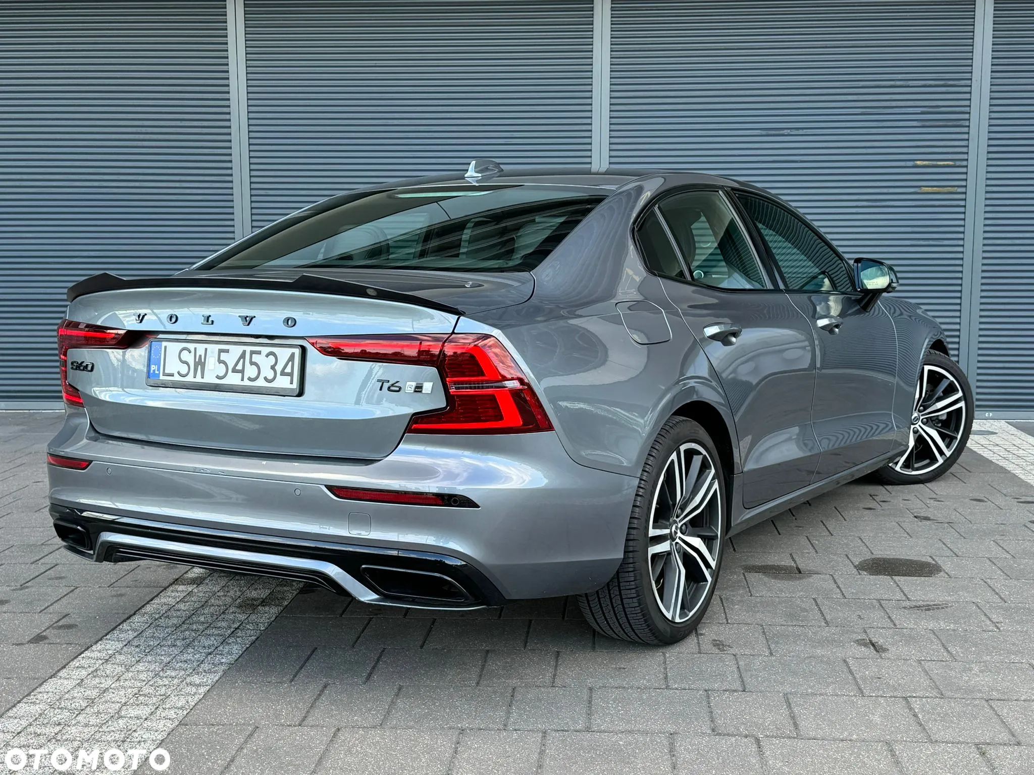 Volvo S60 T6 AWD R-Design - 1