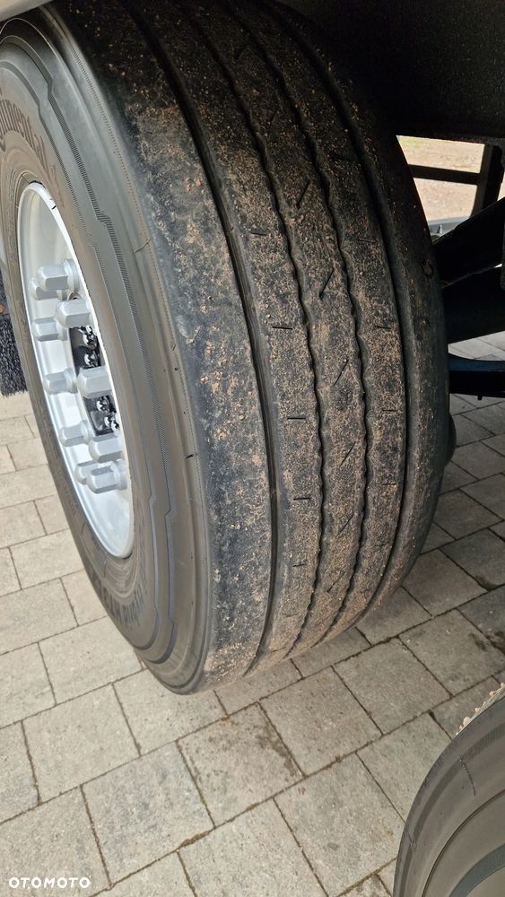 Schmitz Cargobull * CHŁODNIA * OŚ PODNOSZONA * 4 RYGLE * - 34