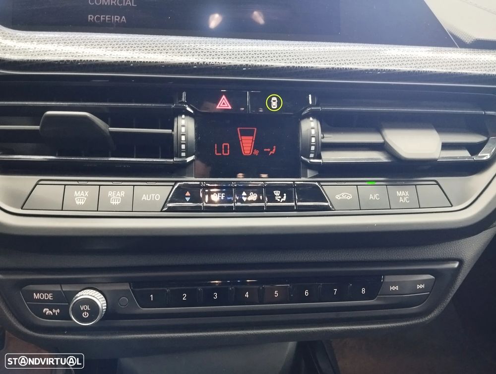 BMW 116 d Pack Desportivo M - 32