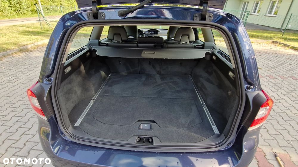 Volvo V70 D2 Momentum - 7