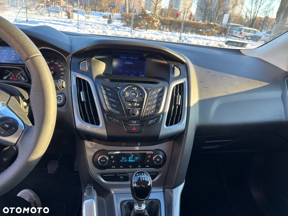 Ford Focus 1.6 EcoBoost Titanium - 18