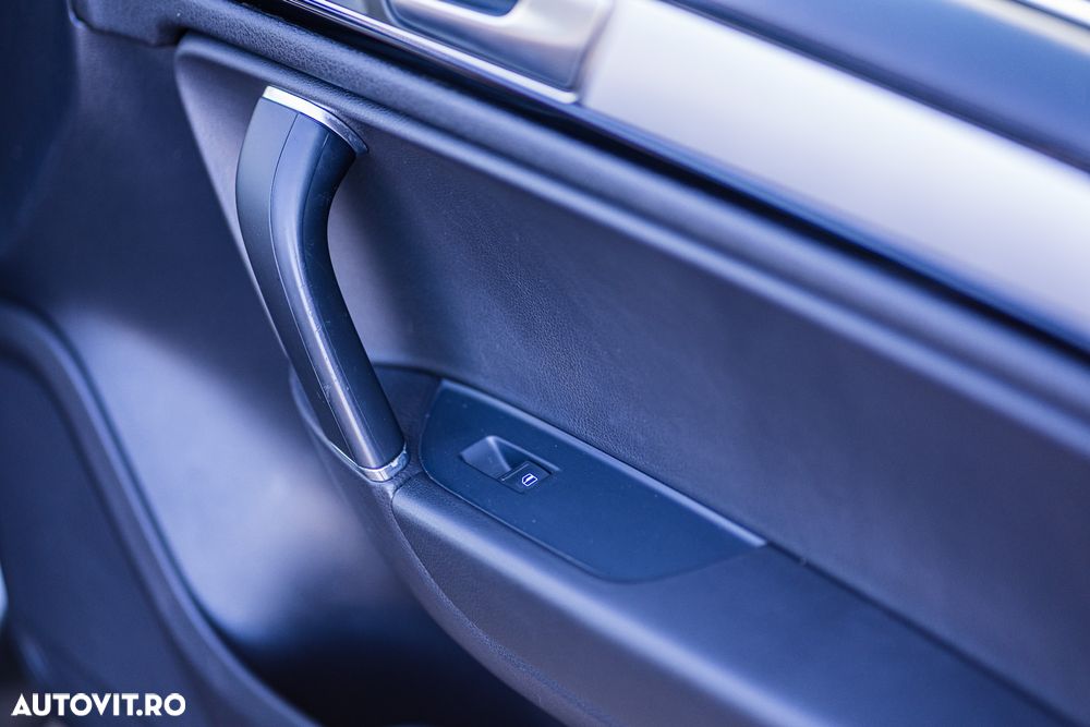 Volkswagen Touareg 3.0 V6 TDI SCR Blue Motion DPF Automatik - 28