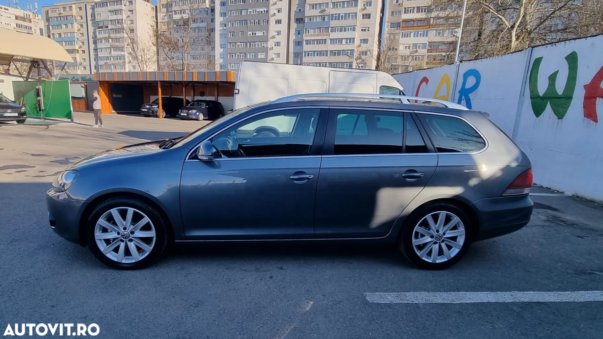 Volkswagen Golf 1.6 TDI BlueMotion Technology DPF Highline - 17