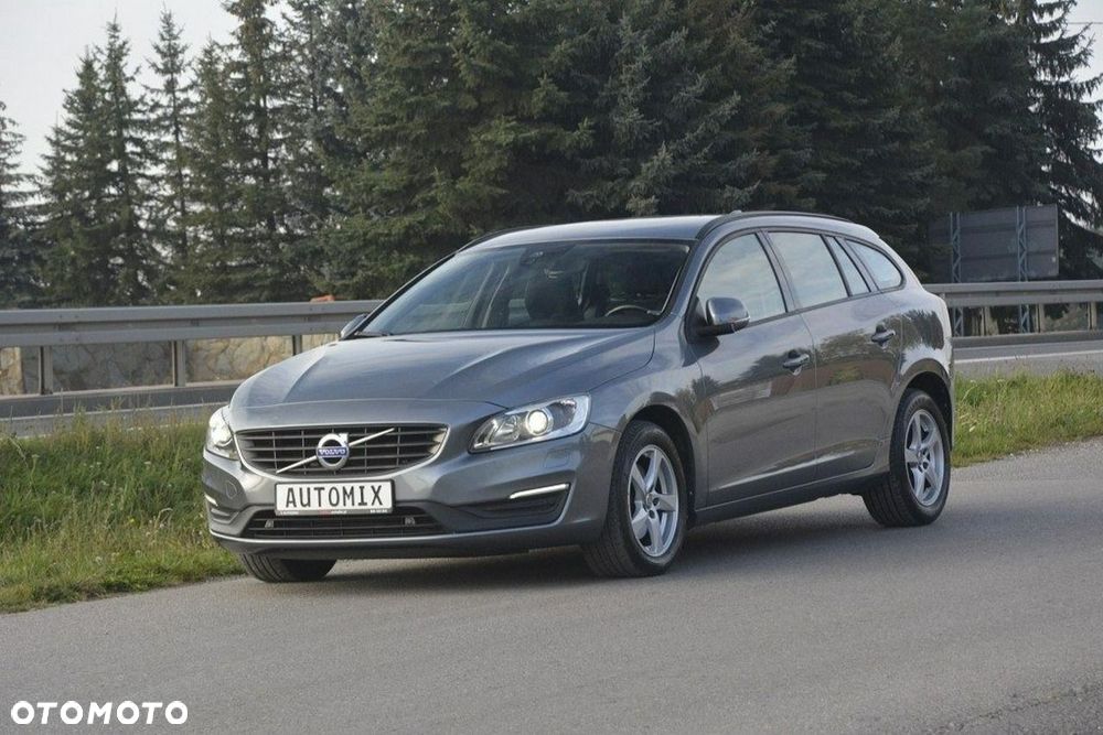 Volvo V60 2016 photo 2
