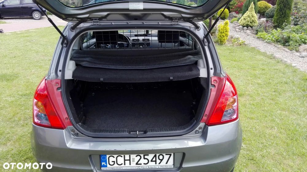 Suzuki Swift 1.3 DDiS Comfort - 15