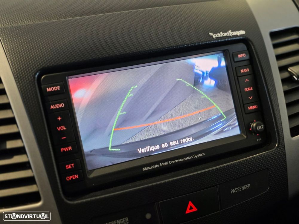 Mitsubishi Outlander 2.2 DI-D Instyle Navi - 17