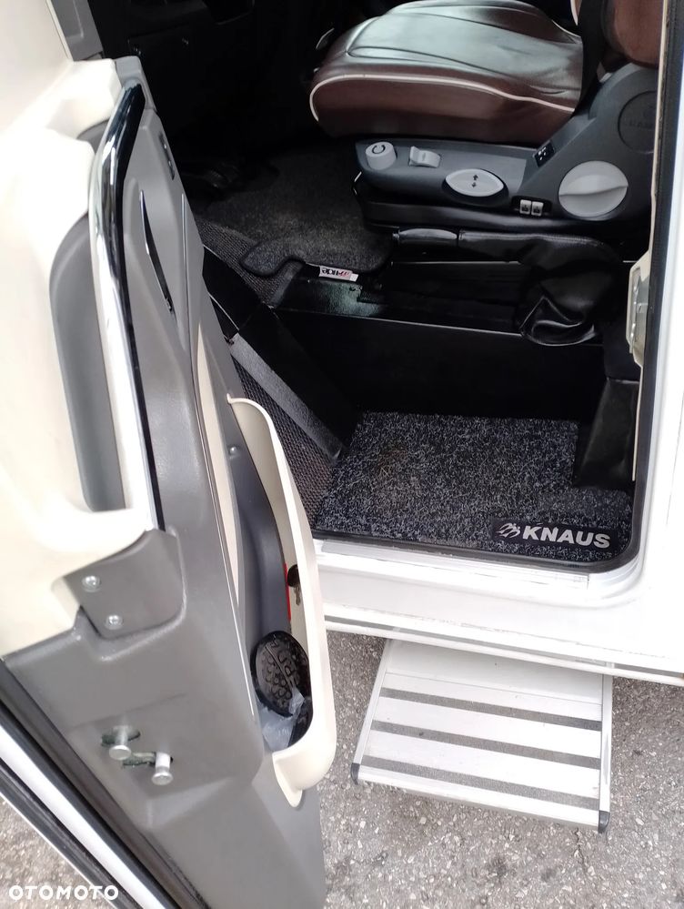 KNAUS Kamper - 16
