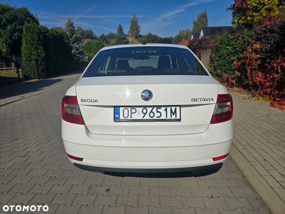 Skoda Octavia 1.6 TDI Ambition - 4