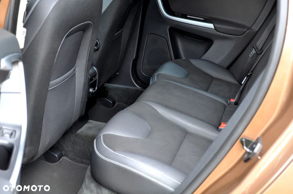 Volvo XC 60 2.4D Momentum - 23