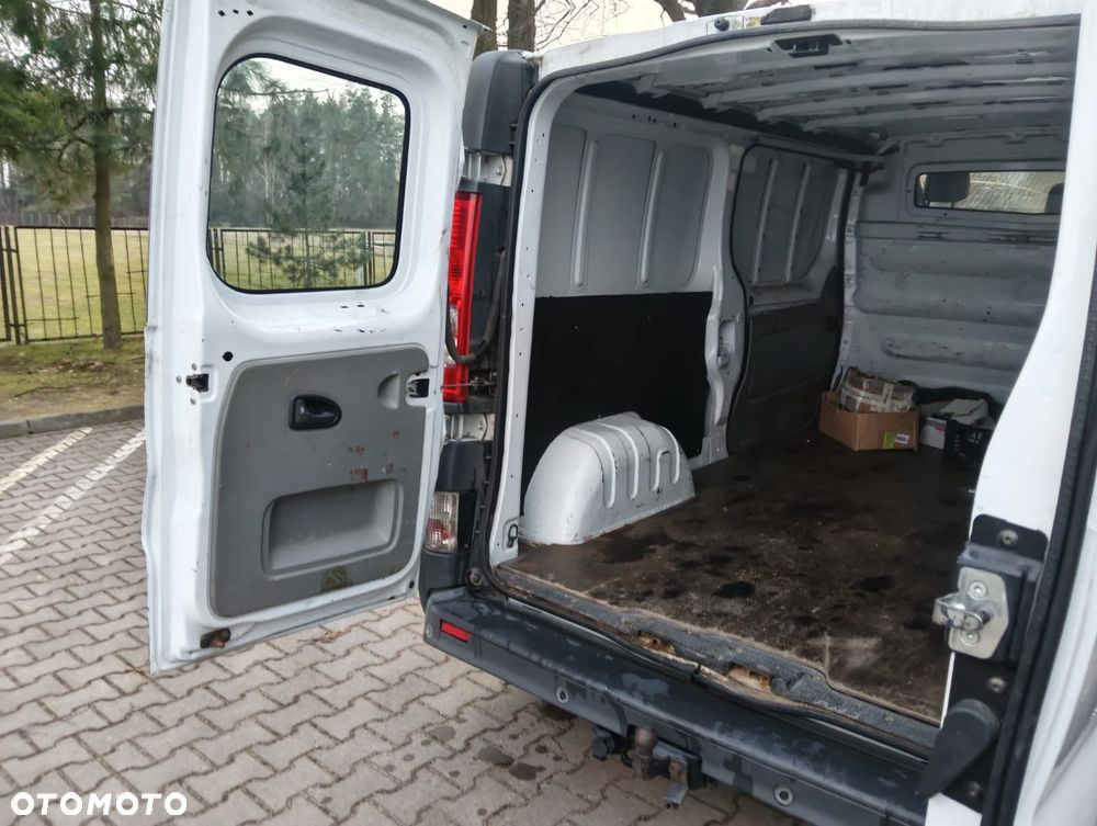 Opel Vivaro - 9