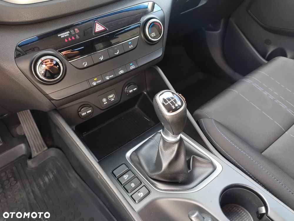 Hyundai Tucson 1.6 GDI BlueDrive Classic 2WD - 17