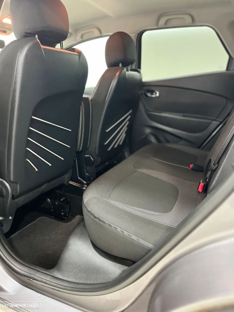 Renault Captur 0.9 TCE Exclusive - 9