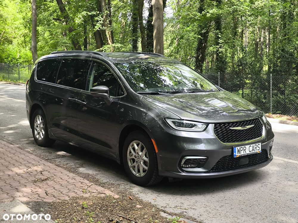 Chrysler Pacifica - 7
