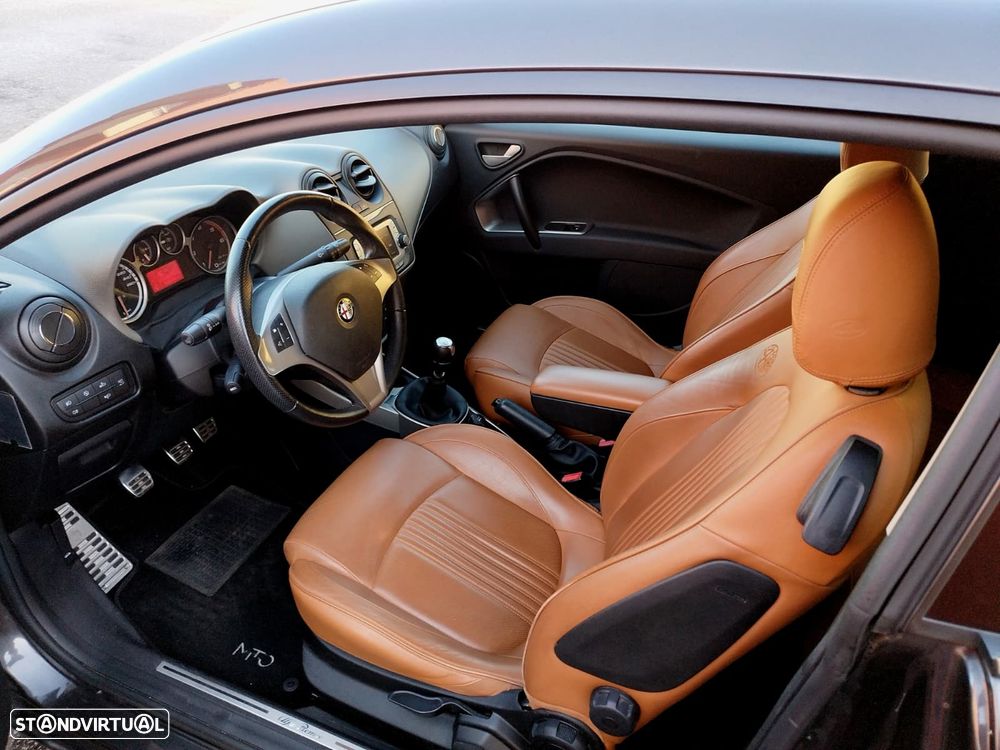 Alfa Romeo MiTo 1.3 JTD Distinctive S&S - 23