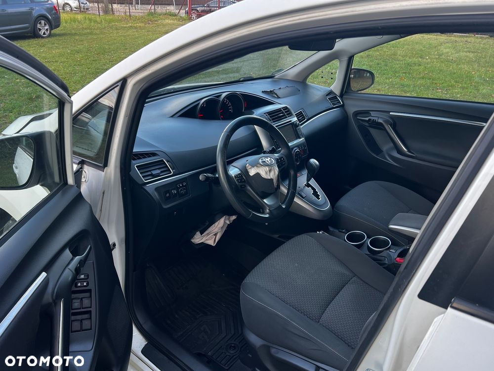 Toyota Verso 1.8 Premium MS - 9