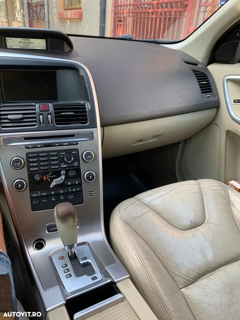 Volvo XC 60 - 6