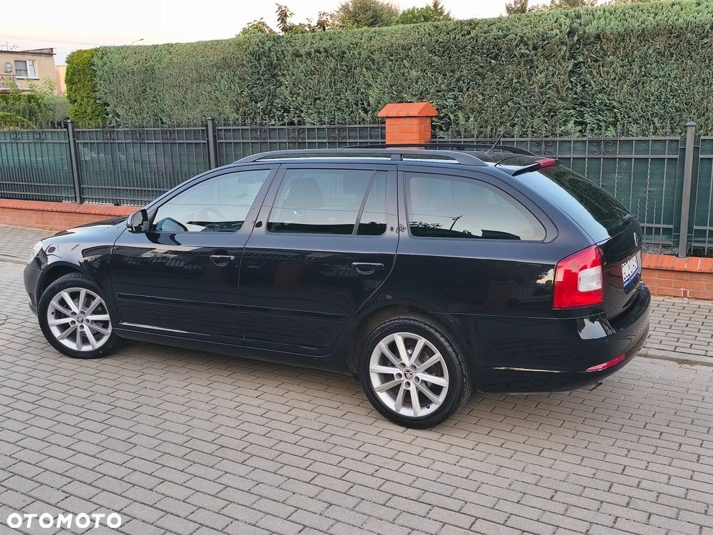 Skoda Octavia Combi 1.2 TSI FAMILY - 10