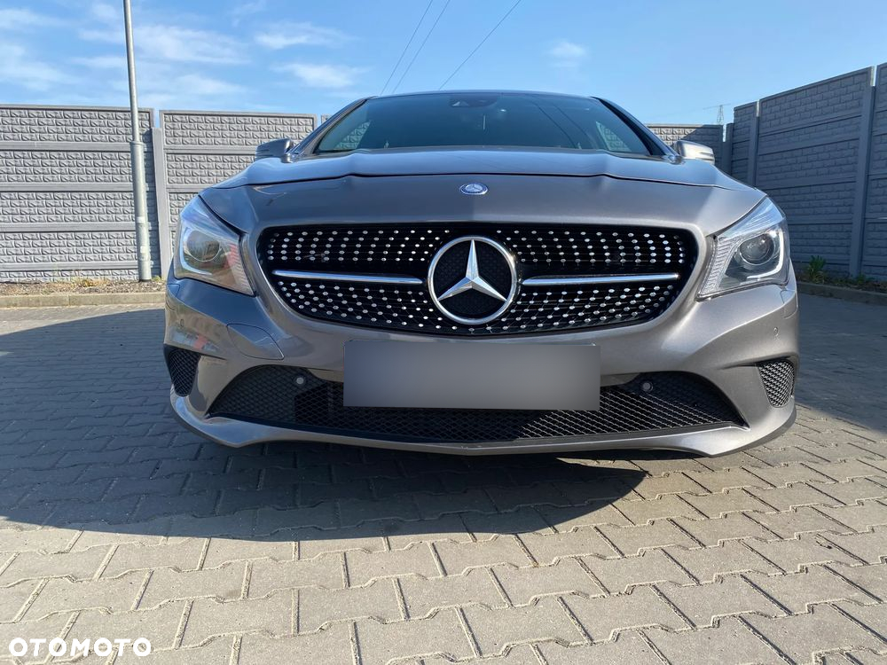 Mercedes-Benz CLA Shooting Brake 180 7G-DCT - 13