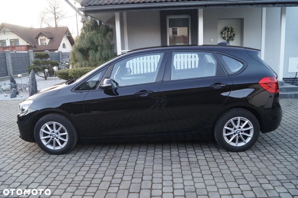 BMW Seria 2 216d - 10