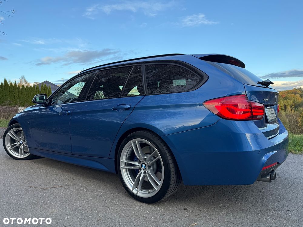 BMW Seria 3 330i xDrive M Sport Shadow - 12