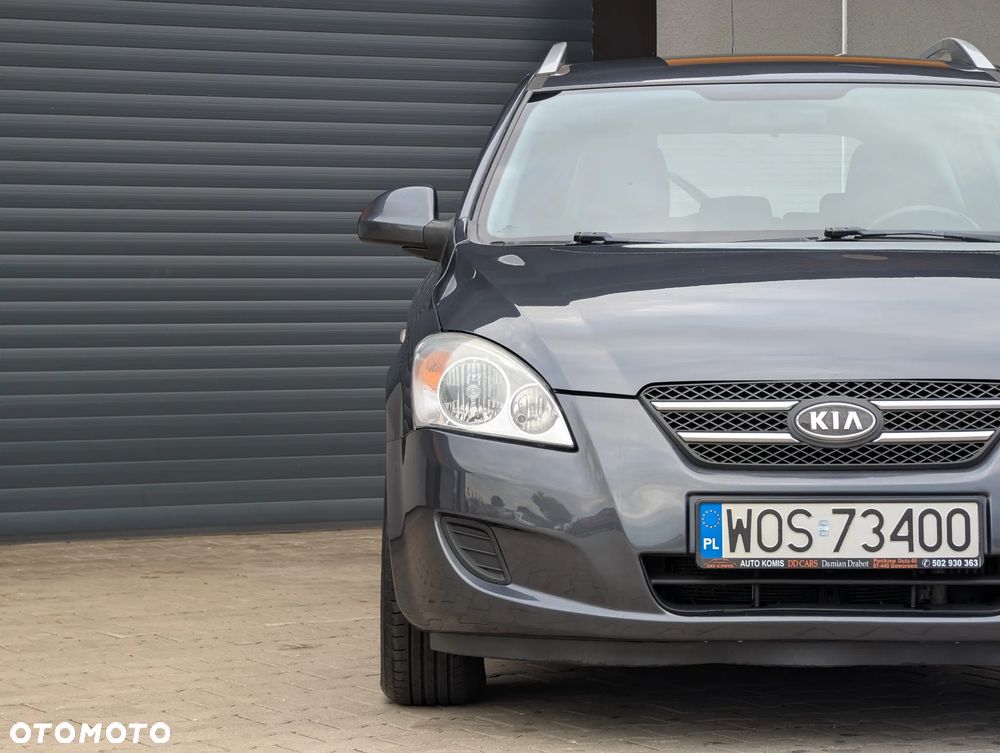 Kia Ceed - 4
