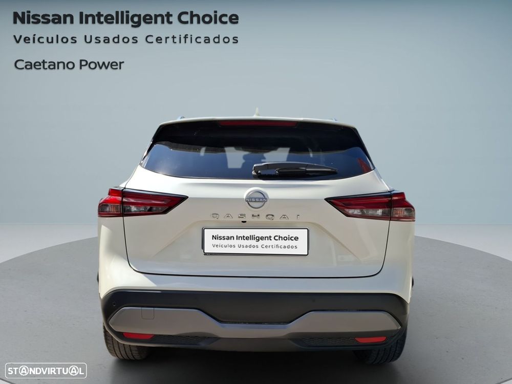 Nissan Qashqai 1.3 DIG-T N-Connecta LED+SKY Xtronic - 7