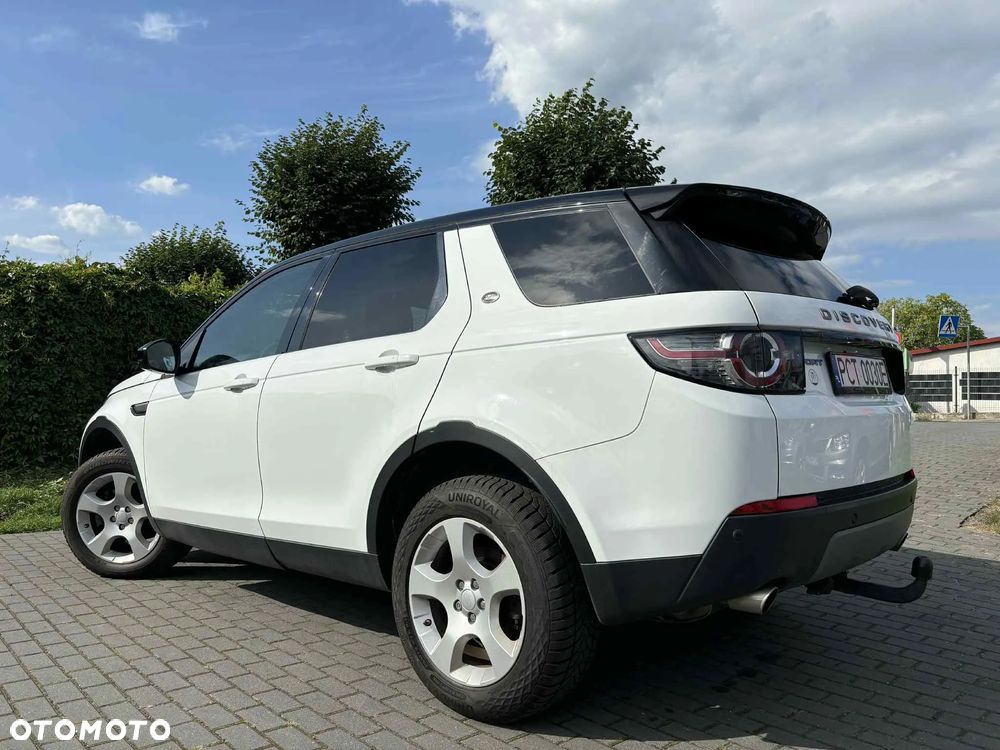Land Rover Discovery Sport D150 FWD R-Dynamic - 8