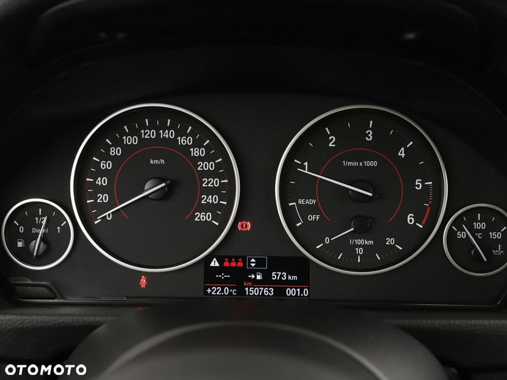 BMW Seria 3 318d - 23