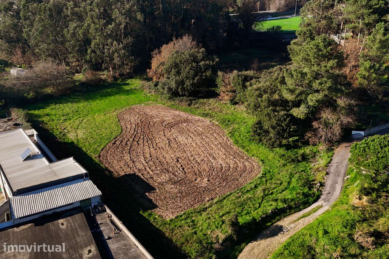 Terreno para construção em Galegos S. Martinho, Barcelos - Grande imagem: 3/13