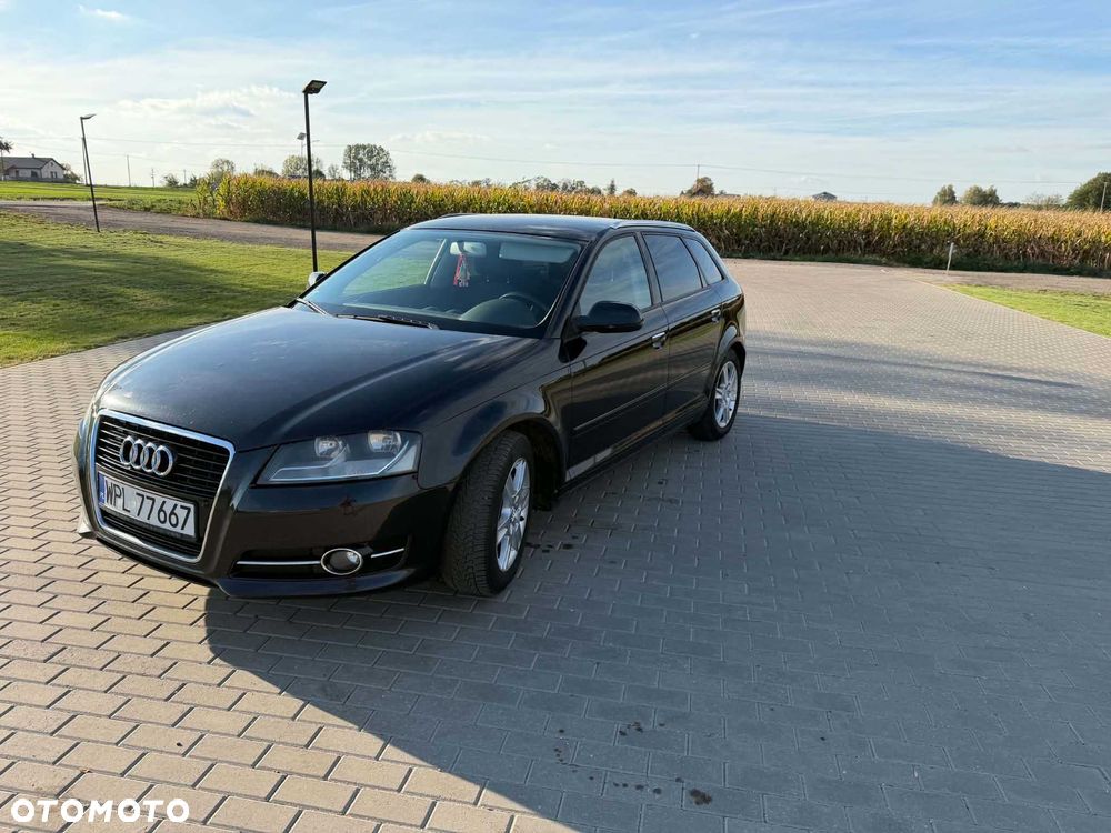 Audi A3 Sportback - 1
