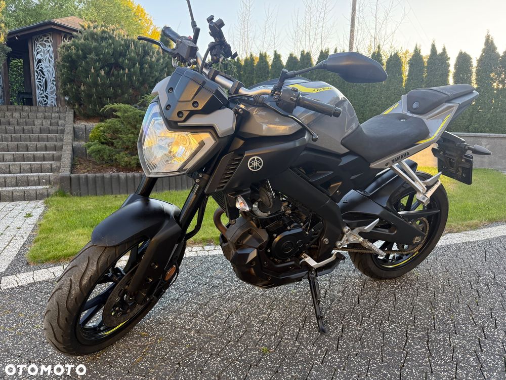 Yamaha MT - 5