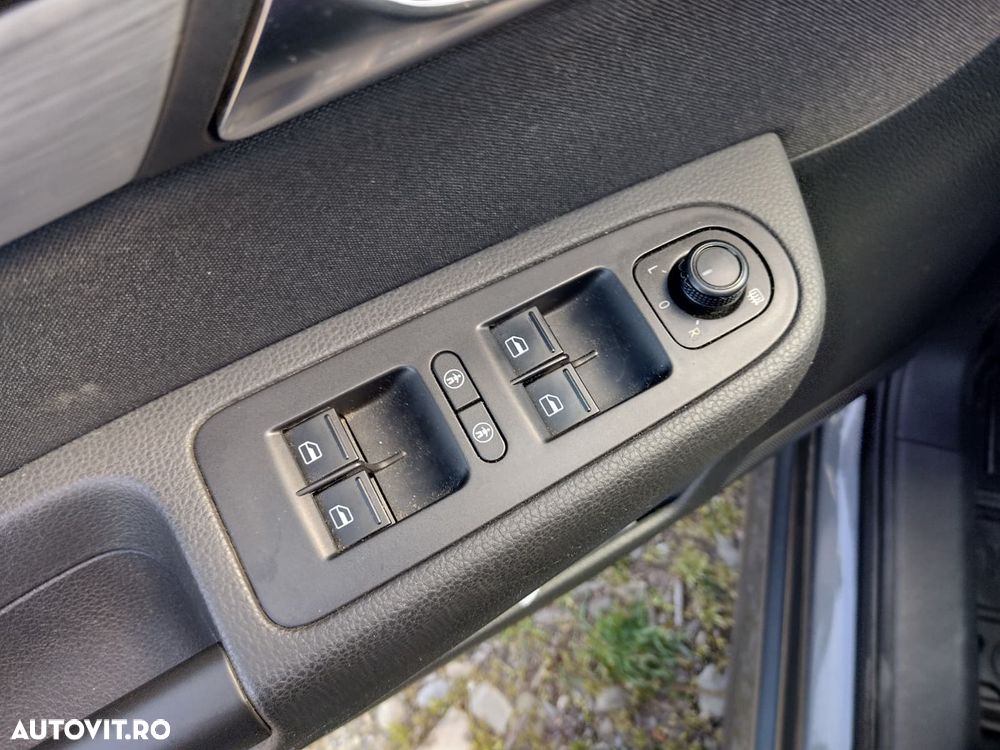 Volkswagen Sharan 2.0 TDI DSG (BlueMotion Technology) Comfortline - 11