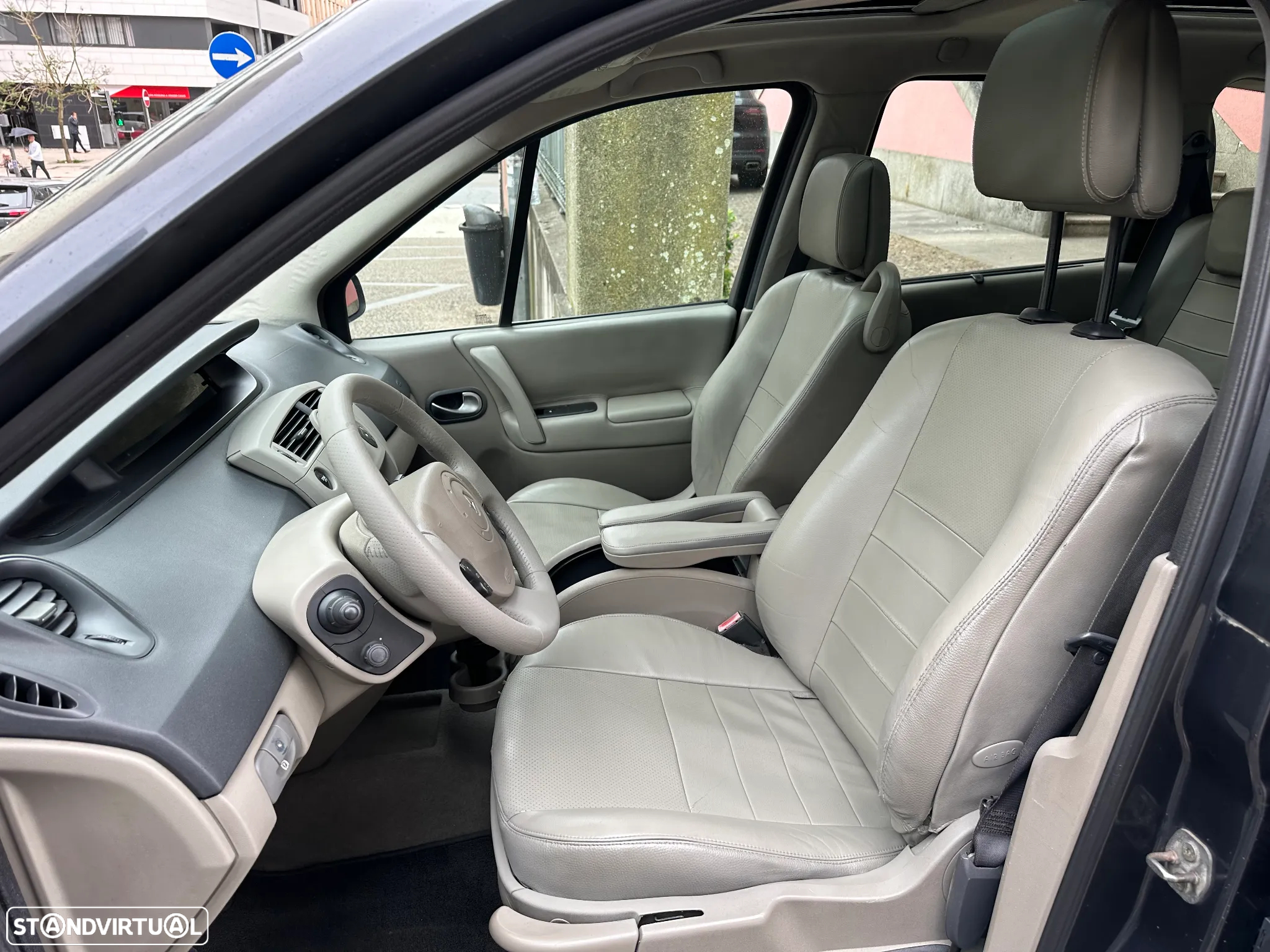 Renault Grand Scénic 1.5 dCi SL Exclusive II - 13