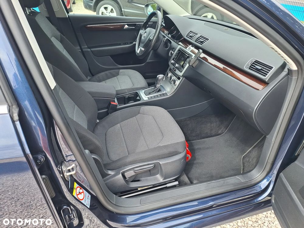 Volkswagen Passat 1.4 TSI DSG BlueMotion Technology Exclusive - 28