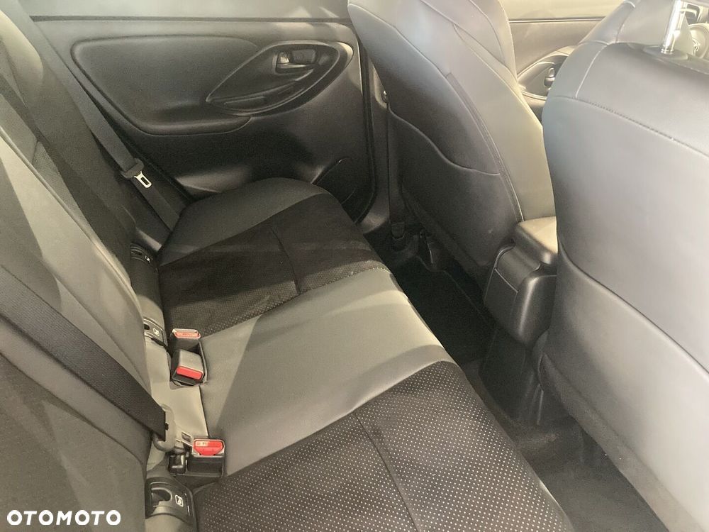 Toyota Yaris Cross Hybrid 1.5 GR Sport - 11