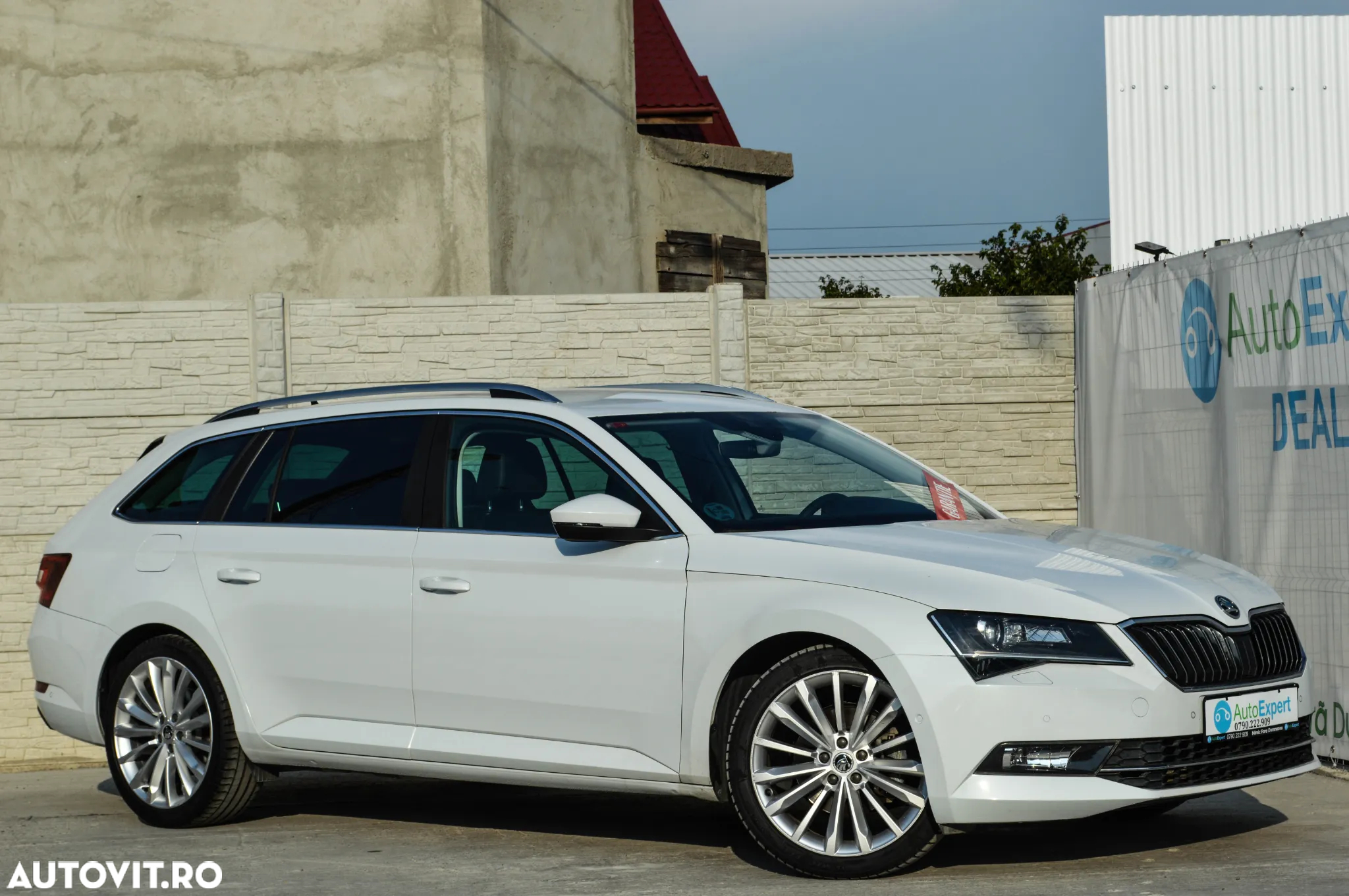 Skoda Superb Combi 2.0 TDI Style - 11