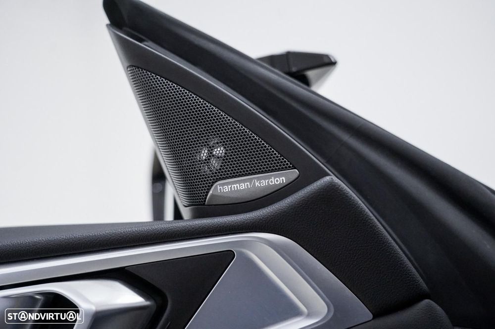 BMW M4 Competition M xDrive - 24