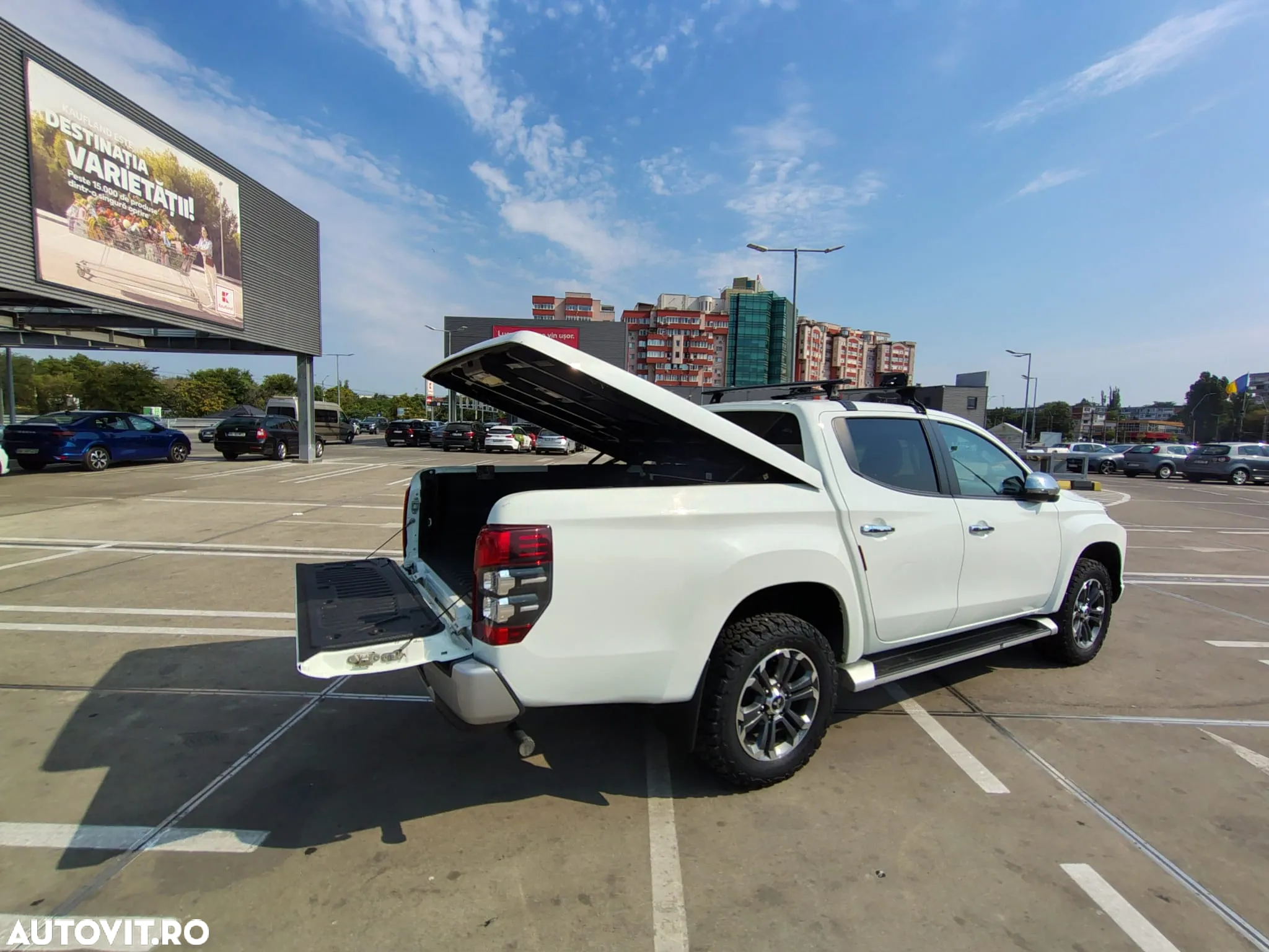 Mitsubishi L200 Double Cab 2.2 DI-D M/T Instyle - 17