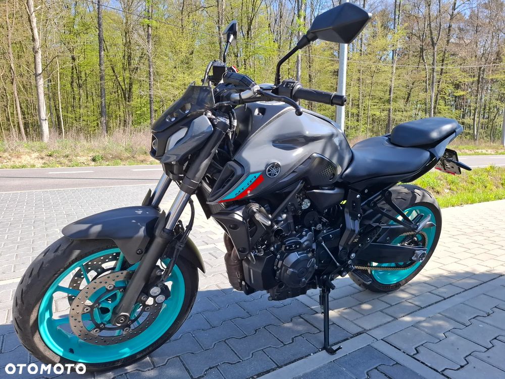 Yamaha MT - 8