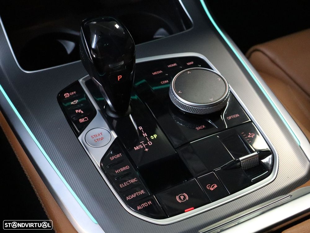 BMW X5 45 e xDrive Pack M - 21