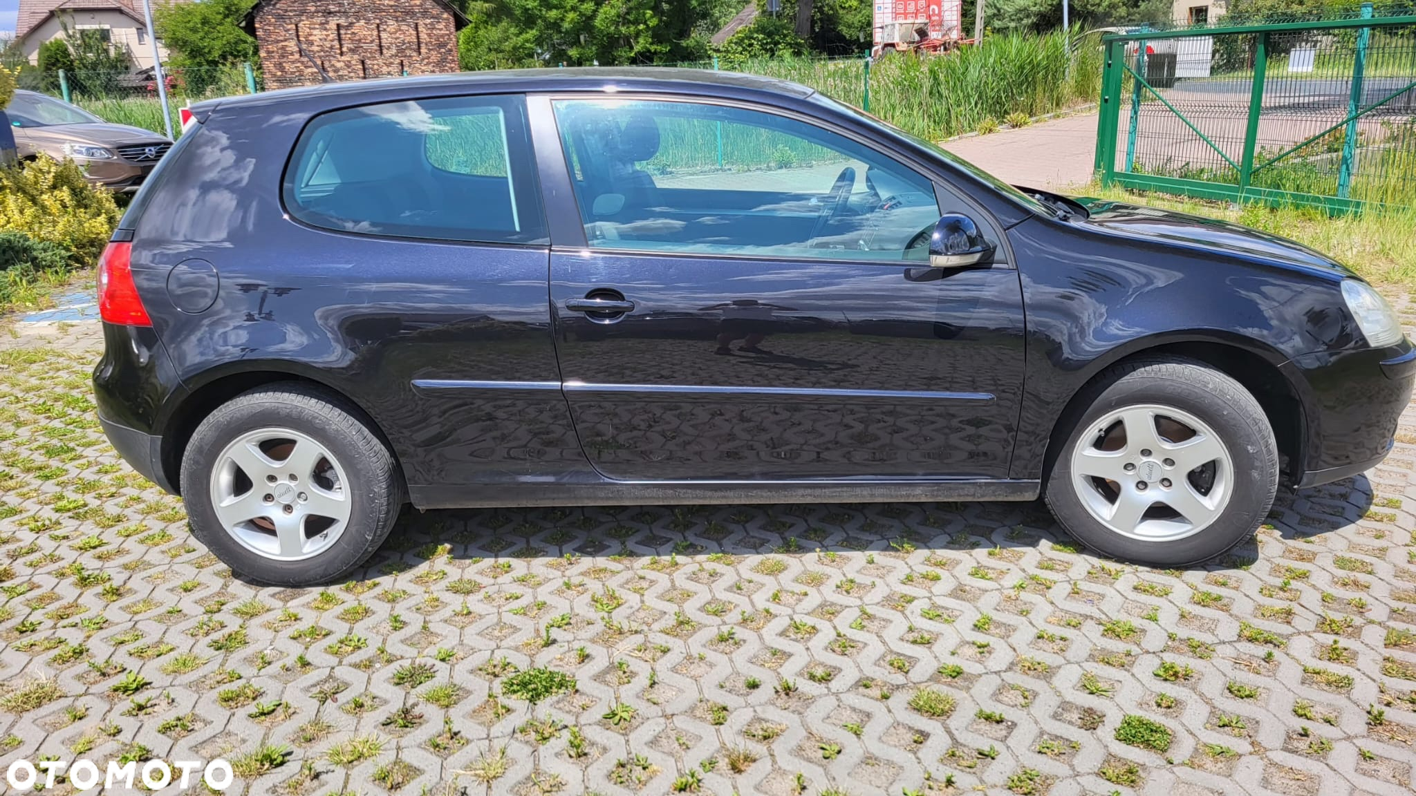 Volkswagen Golf - 22