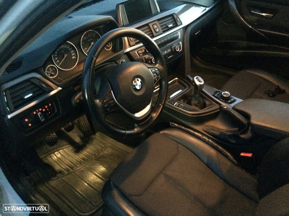 BMW 318 d Line Modern - 11