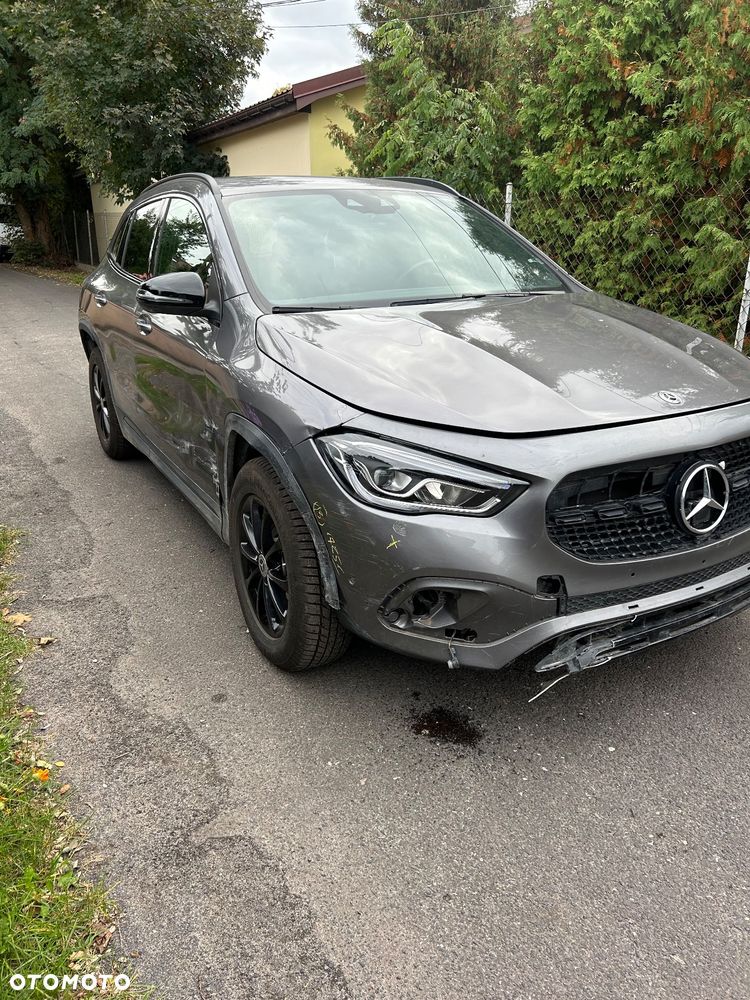 Mercedes-Benz GLA 250e Progressive - 6