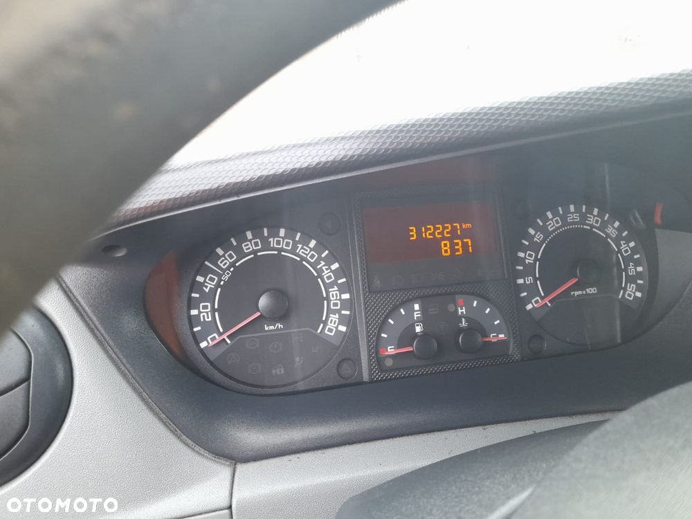 Iveco DAILY 35C12 - 6