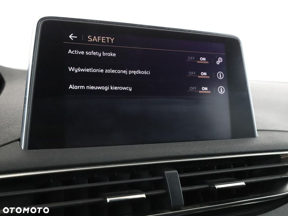 Peugeot 3008 PureTech 180 Stop & Start GPF EAT8 GT Pack - 26