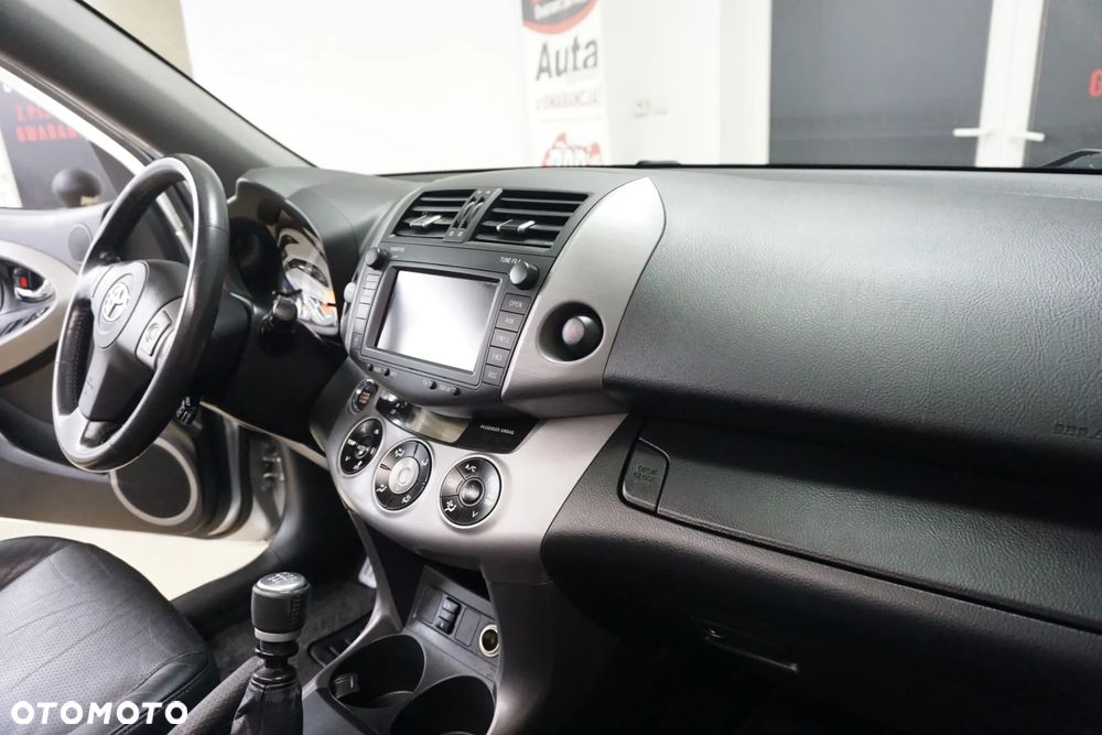 Toyota RAV4 2.2 D-CAT 4x4 Sol - 20