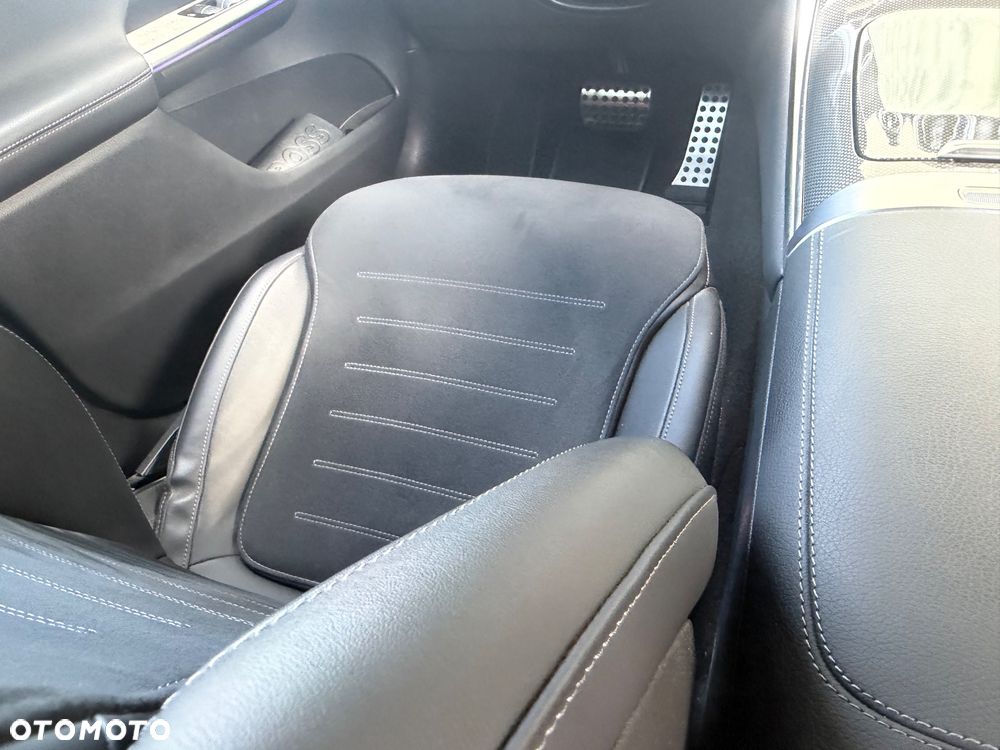 Mercedes-Benz GLC 220 d mHEV 4-Matic AMG Line - 24