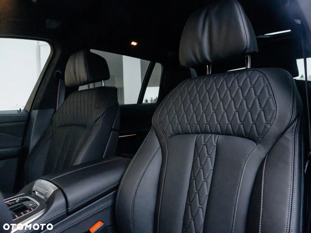 BMW X7 - 14